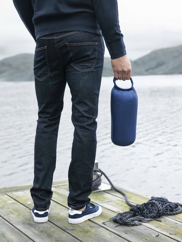 Tracker Dunpledd med firmalogo